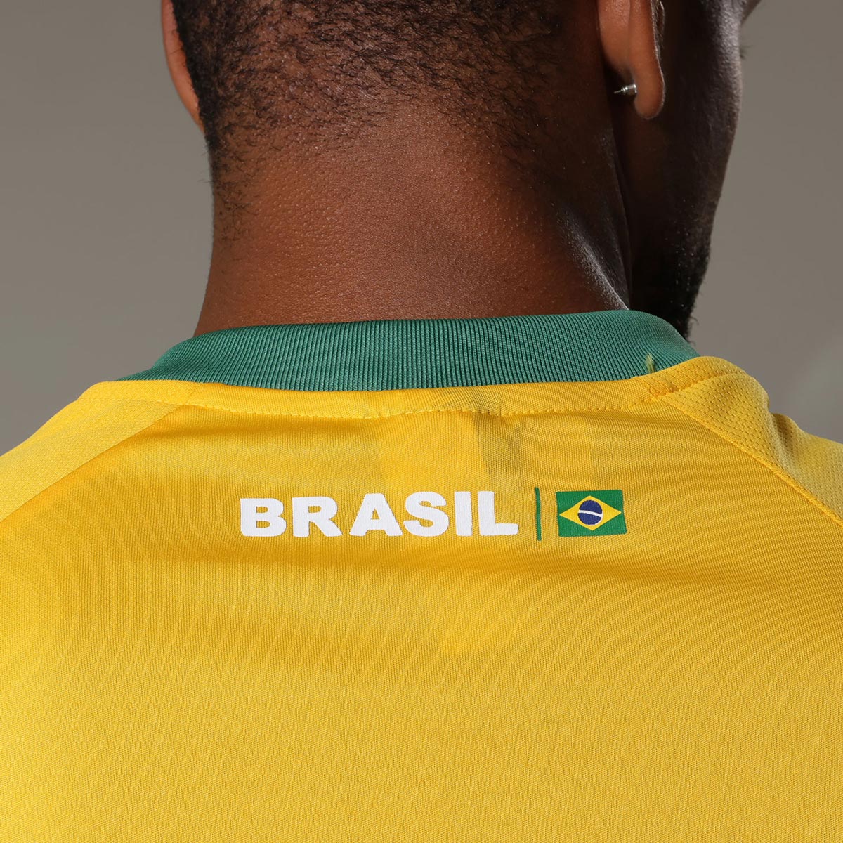 https://images.tcdn.com.br/img/img_prod/1006590/camisa_vasco_brasil_folha_infantil_4_20260522105731_1db5e30326b5.jpg